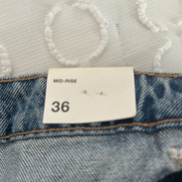 Zara Midrise Jean shorts - Picture 7 of 8